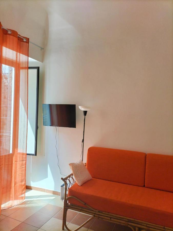 Odeon Homes Aeroporto di Catania Fontana Rossa Esterno foto